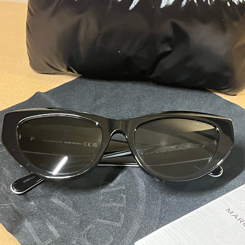 Moncler Modd Cat-eye Acetate sunglasses - Picture 9 of 14